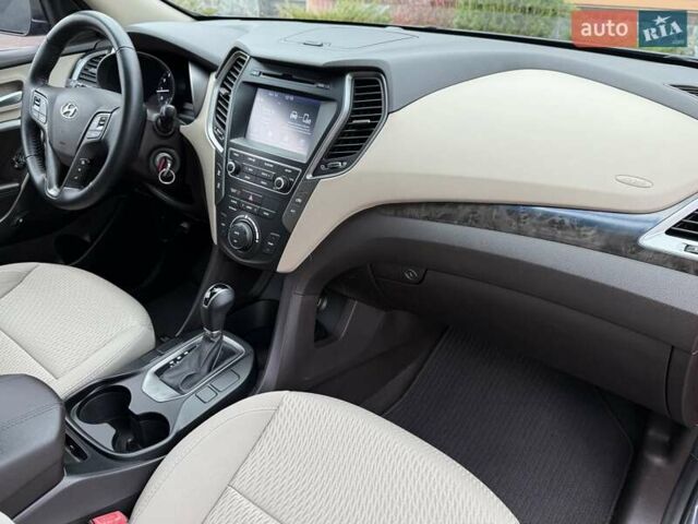 Синий Хендай Санта Фе, объемом двигателя 2.36 л и пробегом 104 тыс. км за 15800 $, фото 52 на Automoto.ua