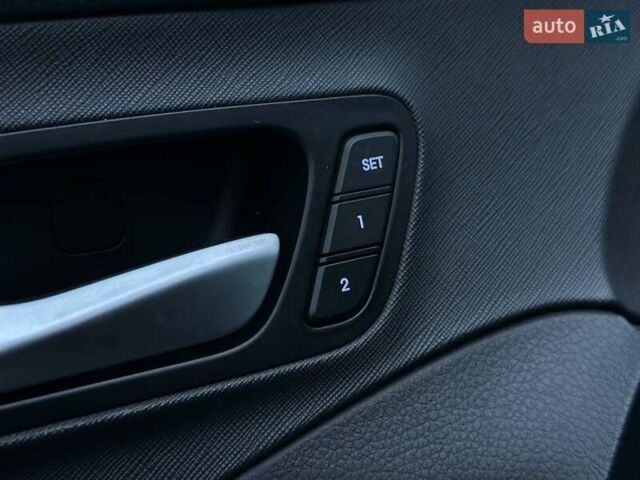 Синий Хендай Санта Фе, объемом двигателя 2 л и пробегом 131 тыс. км за 17290 $, фото 33 на Automoto.ua