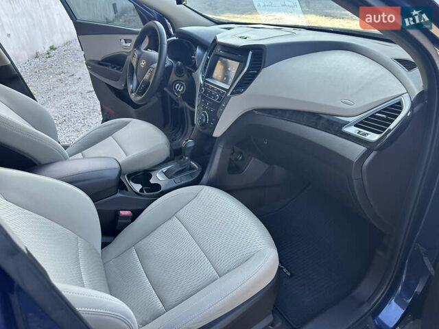 Синий Хендай Санта Фе, объемом двигателя 2.36 л и пробегом 122 тыс. км за 14999 $, фото 32 на Automoto.ua