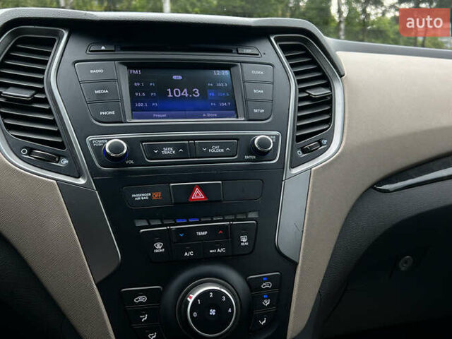 Синий Хендай Санта Фе, объемом двигателя 2.4 л и пробегом 190 тыс. км за 16300 $, фото 12 на Automoto.ua