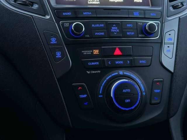 Синій Хендай Санта Фе, об'ємом двигуна 2 л та пробігом 131 тис. км за 17290 $, фото 20 на Automoto.ua