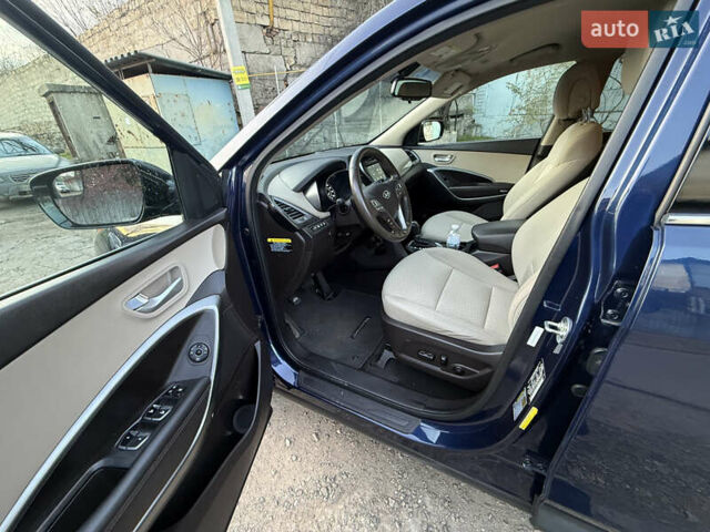 Синий Хендай Санта Фе, объемом двигателя 2.36 л и пробегом 110 тыс. км за 14000 $, фото 8 на Automoto.ua