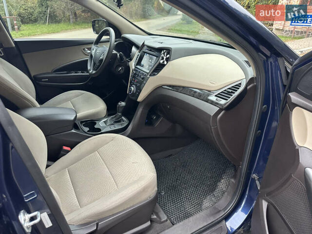 Синий Хендай Санта Фе, объемом двигателя 2.4 л и пробегом 86 тыс. км за 15500 $, фото 8 на Automoto.ua