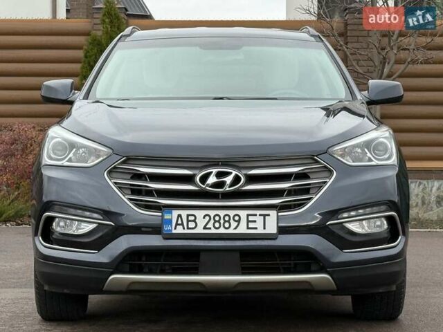 Синий Хендай Санта Фе, объемом двигателя 2.36 л и пробегом 104 тыс. км за 15800 $, фото 8 на Automoto.ua