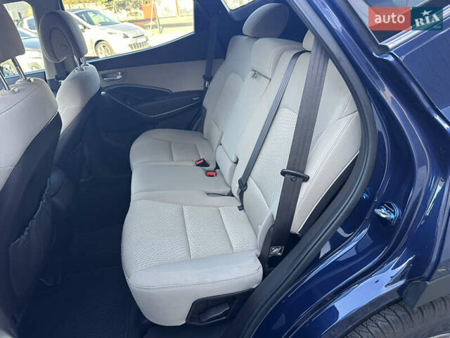 Синий Хендай Санта Фе, объемом двигателя 2.36 л и пробегом 122 тыс. км за 14999 $, фото 28 на Automoto.ua