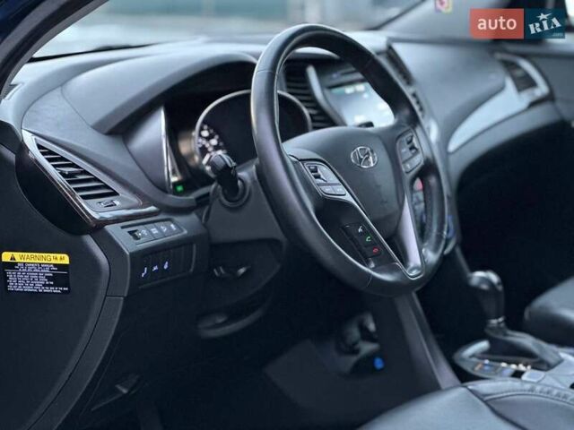Синий Хендай Санта Фе, объемом двигателя 2 л и пробегом 131 тыс. км за 17290 $, фото 12 на Automoto.ua