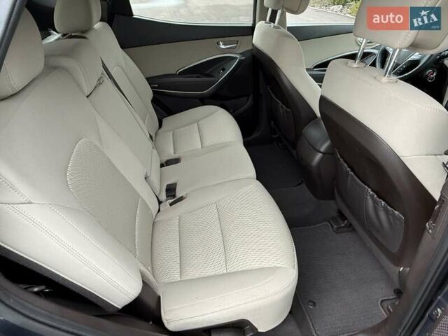 Синий Хендай Санта Фе, объемом двигателя 2.36 л и пробегом 104 тыс. км за 15800 $, фото 48 на Automoto.ua