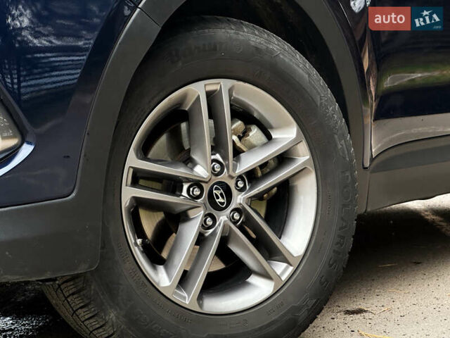 Синий Хендай Санта Фе, объемом двигателя 2.4 л и пробегом 86 тыс. км за 15500 $, фото 45 на Automoto.ua