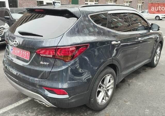 Синий Хендай Санта Фе, объемом двигателя 2 л и пробегом 180 тыс. км за 18800 $, фото 4 на Automoto.ua