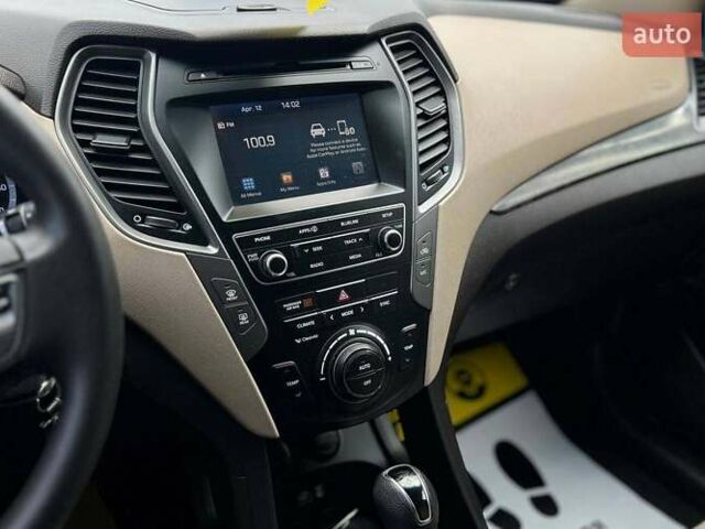 Синий Хендай Санта Фе, объемом двигателя 2.36 л и пробегом 115 тыс. км за 16100 $, фото 20 на Automoto.ua