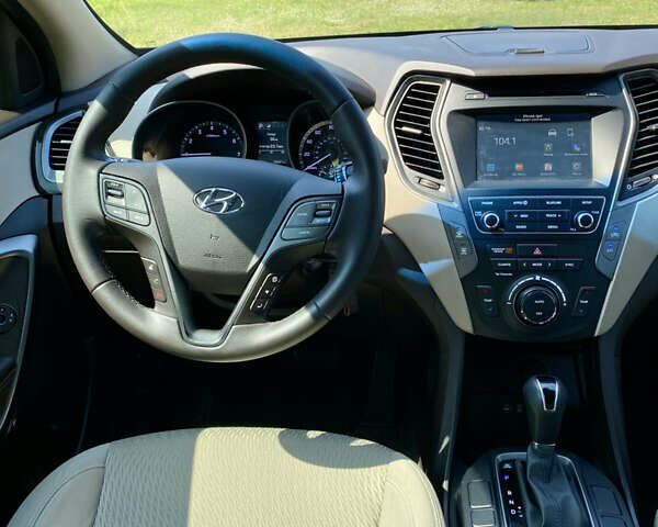 Синий Хендай Санта Фе, объемом двигателя 2.36 л и пробегом 122 тыс. км за 14000 $, фото 26 на Automoto.ua