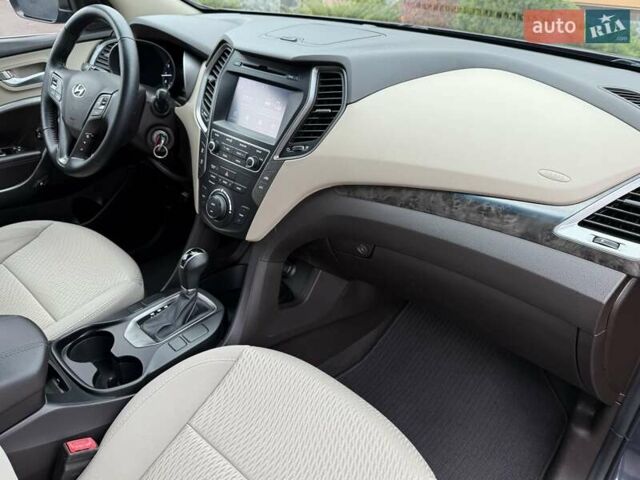 Синий Хендай Санта Фе, объемом двигателя 2.36 л и пробегом 104 тыс. км за 15800 $, фото 51 на Automoto.ua