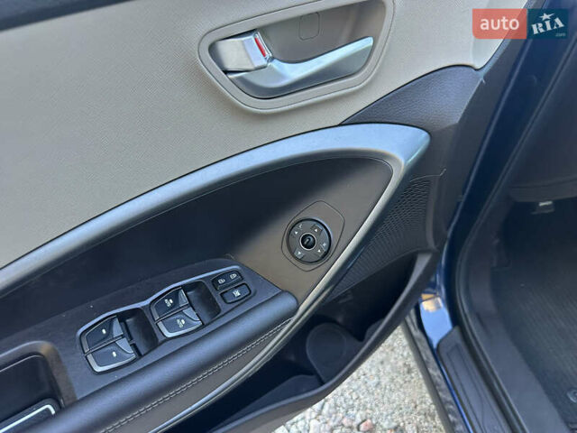 Синий Хендай Санта Фе, объемом двигателя 2.36 л и пробегом 122 тыс. км за 14999 $, фото 39 на Automoto.ua