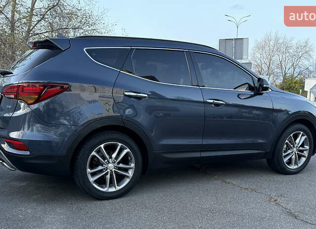 Синій Хендай Санта Фе, об'ємом двигуна 2 л та пробігом 182 тис. км за 21999 $, фото 6 на Automoto.ua