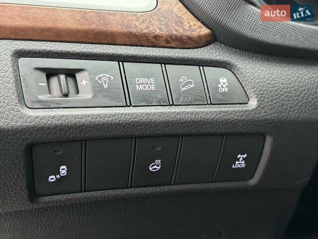 Синий Хендай Санта Фе, объемом двигателя 2 л и пробегом 173 тыс. км за 18000 $, фото 16 на Automoto.ua