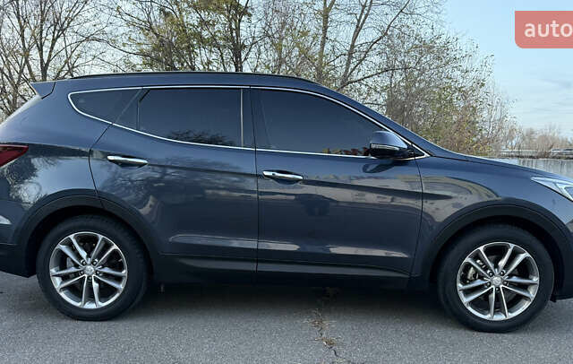 Синій Хендай Санта Фе, об'ємом двигуна 2 л та пробігом 182 тис. км за 21999 $, фото 4 на Automoto.ua