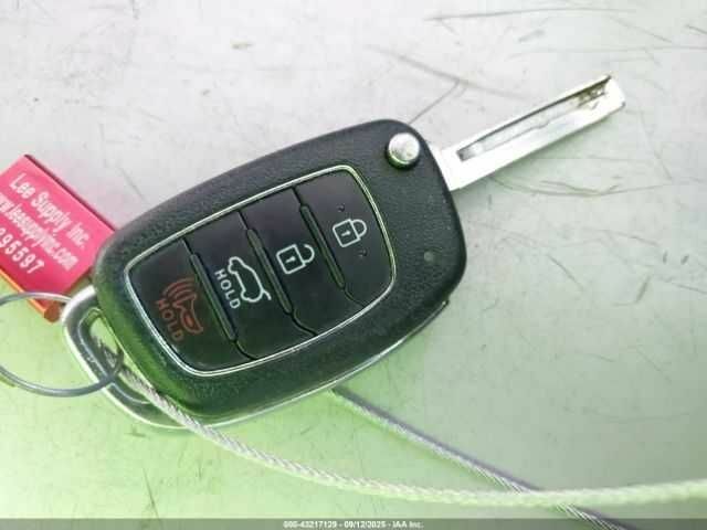 Синий Хендай Санта Фе, объемом двигателя 2.4 л и пробегом 102 тыс. км за 3000 $, фото 11 на Automoto.ua