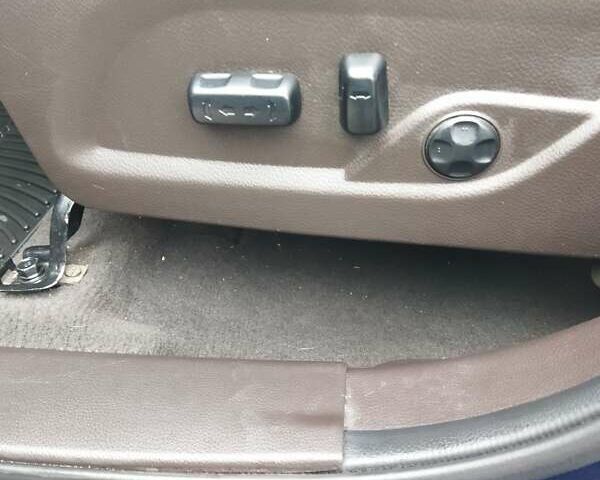 Хендай Санта Фе 2017 в Киеве на Automoto.ua Синий Хендай Санта Фе, объемом двигателя 2.4 л и пробегом 113 тыс. км за 21000 $, фото 48 на Automoto.ua