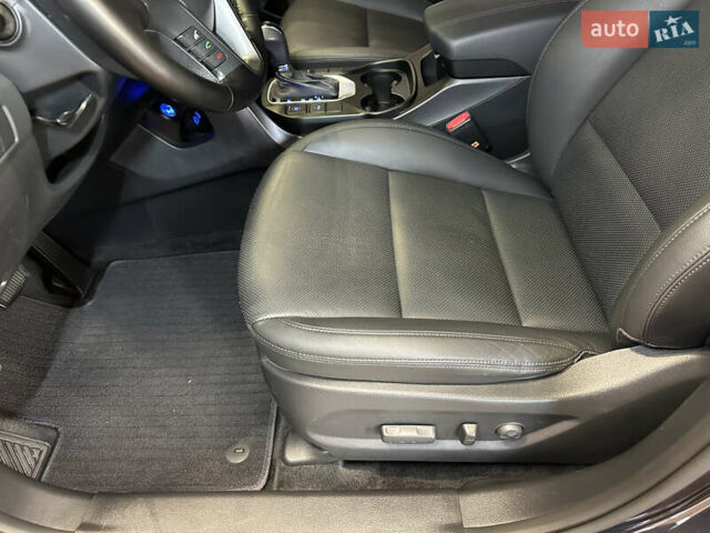 Синій Хендай Санта Фе, об'ємом двигуна 2 л та пробігом 181 тис. км за 20500 $, фото 21 на Automoto.ua