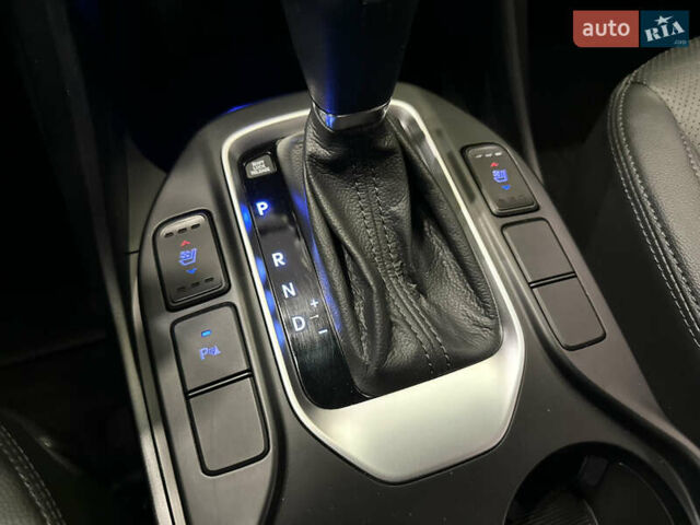 Синій Хендай Санта Фе, об'ємом двигуна 2 л та пробігом 181 тис. км за 20500 $, фото 32 на Automoto.ua