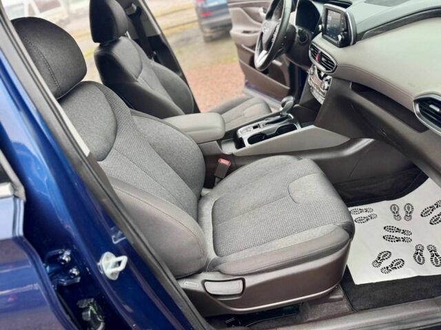 Синий Хендай Санта Фе, объемом двигателя 2.4 л и пробегом 134 тыс. км за 18300 $, фото 5 на Automoto.ua