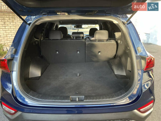 Синий Хендай Санта Фе, объемом двигателя 2.36 л и пробегом 175 тыс. км за 19500 $, фото 1 на Automoto.ua