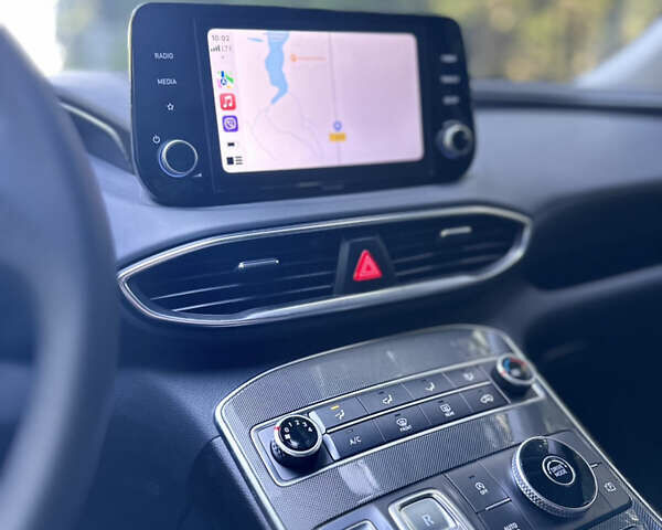 Синий Хендай Санта Фе, объемом двигателя 2.5 л и пробегом 9 тыс. км за 31900 $, фото 6 на Automoto.ua