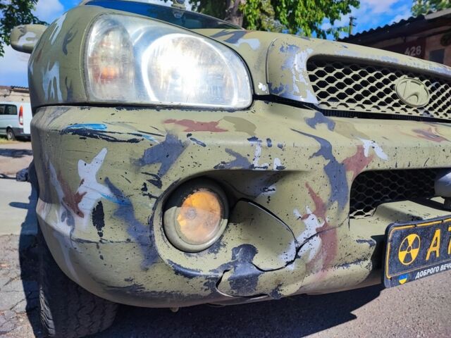 Зеленый Хендай Санта Фе, объемом двигателя 2 л и пробегом 316 тыс. км за 2404 $, фото 4 на Automoto.ua