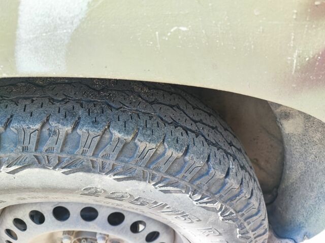 Зеленый Хендай Санта Фе, объемом двигателя 2 л и пробегом 316 тыс. км за 2404 $, фото 6 на Automoto.ua