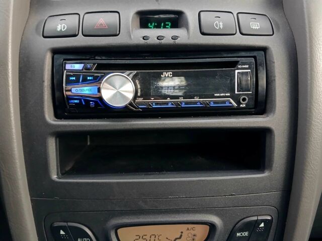 Зеленый Хендай Санта Фе, объемом двигателя 2 л и пробегом 287 тыс. км за 2750 $, фото 7 на Automoto.ua