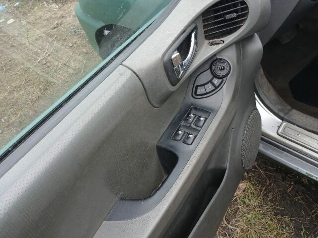 Зелений Хендай Санта Фе, об'ємом двигуна 3 л та пробігом 11 тис. км за 2200 $, фото 6 на Automoto.ua