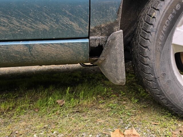 Зеленый Хендай Санта Фе, объемом двигателя 2 л и пробегом 350 тыс. км за 3349 $, фото 16 на Automoto.ua