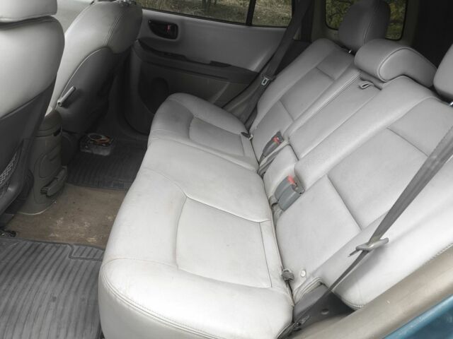 Зелений Хендай Санта Фе, об'ємом двигуна 2 л та пробігом 280 тис. км за 2222 $, фото 8 на Automoto.ua