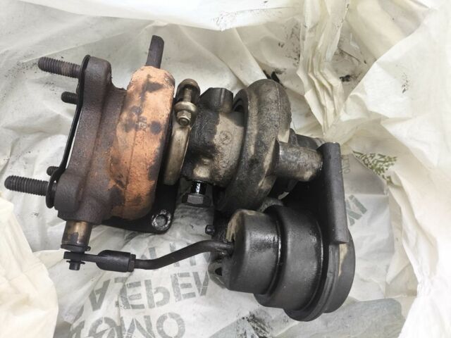 Зелений Хендай Санта Фе, об'ємом двигуна 2 л та пробігом 280 тис. км за 2222 $, фото 4 на Automoto.ua