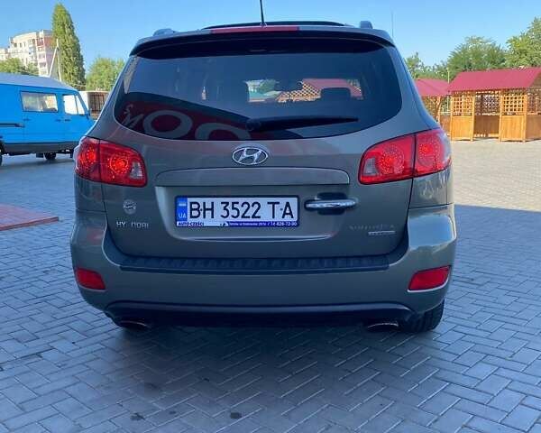 Зеленый Хендай Санта Фе, объемом двигателя 2.19 л и пробегом 240 тыс. км за 9750 $, фото 18 на Automoto.ua