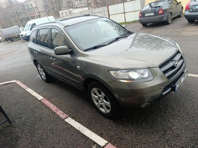 Зелений Хендай Санта Фе, об'ємом двигуна 2.2 л та пробігом 315 тис. км за 5000 $, фото 3 на Automoto.ua