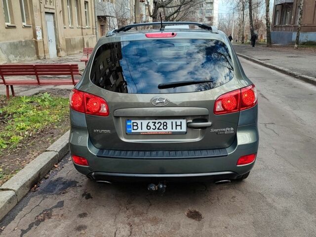 Зелений Хендай Санта Фе, об'ємом двигуна 2.2 л та пробігом 350 тис. км за 4850 $, фото 10 на Automoto.ua