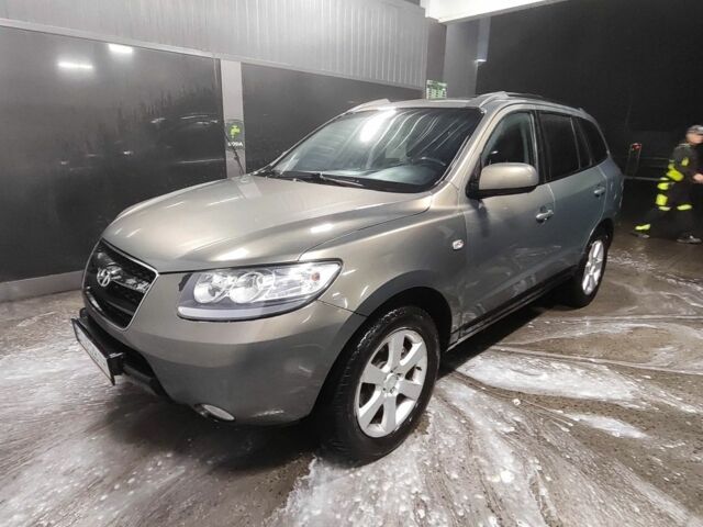 Зелений Хендай Санта Фе, об'ємом двигуна 2.2 л та пробігом 350 тис. км за 4850 $, фото 6 на Automoto.ua