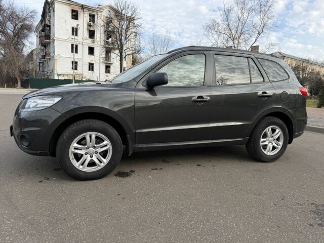 Зеленый Хендай Санта Фе, объемом двигателя 2.4 л и пробегом 180 тыс. км за 9800 $, фото 3 на Automoto.ua