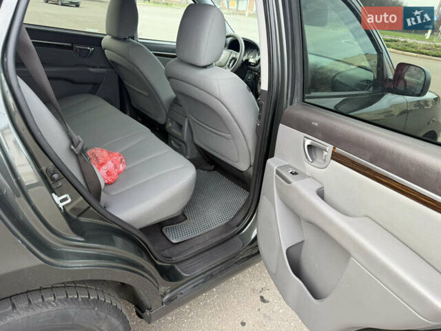 Зеленый Хендай Санта Фе, объемом двигателя 2.36 л и пробегом 180 тыс. км за 9800 $, фото 16 на Automoto.ua