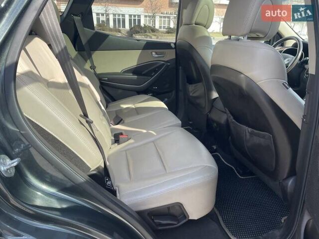 Зеленый Хендай Санта Фе, объемом двигателя 2 л и пробегом 130 тыс. км за 13000 $, фото 19 на Automoto.ua