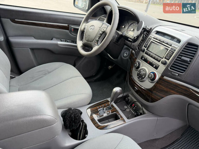 Зеленый Хендай Санта Фе, объемом двигателя 2.36 л и пробегом 180 тыс. км за 9800 $, фото 19 на Automoto.ua