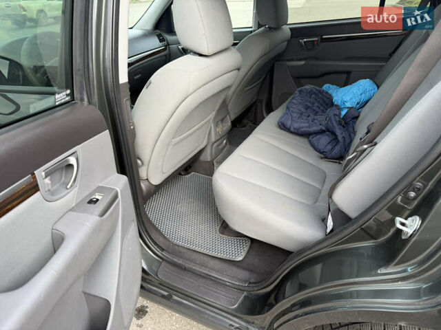 Зеленый Хендай Санта Фе, объемом двигателя 2.36 л и пробегом 180 тыс. км за 9800 $, фото 14 на Automoto.ua