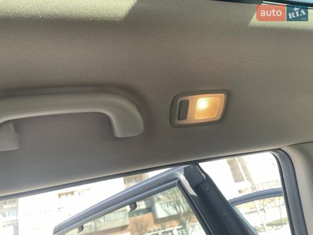 Зеленый Хендай Санта Фе, объемом двигателя 2 л и пробегом 130 тыс. км за 13000 $, фото 6 на Automoto.ua