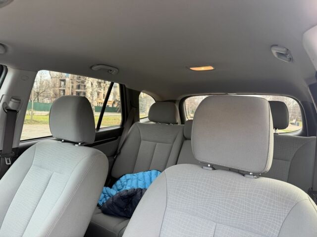 Зеленый Хендай Санта Фе, объемом двигателя 2.4 л и пробегом 180 тыс. км за 9800 $, фото 10 на Automoto.ua