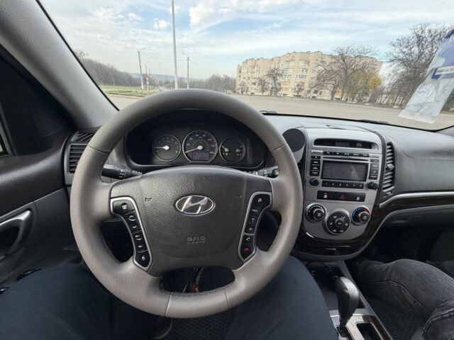 Зеленый Хендай Санта Фе, объемом двигателя 2.4 л и пробегом 180 тыс. км за 9800 $, фото 22 на Automoto.ua