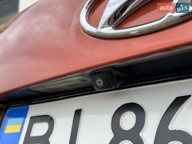 Помаранчевий Хендай Санта Фе, об'ємом двигуна 2 л та пробігом 205 тис. км за 13850 $, фото 8 на Automoto.ua