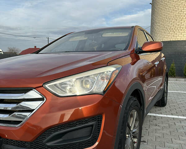 Оранжевый Хендай Санта Фе, объемом двигателя 2.4 л и пробегом 208 тыс. км за 15800 $, фото 1 на Automoto.ua