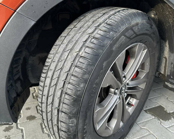 Оранжевый Хендай Санта Фе, объемом двигателя 2.4 л и пробегом 208 тыс. км за 15800 $, фото 21 на Automoto.ua