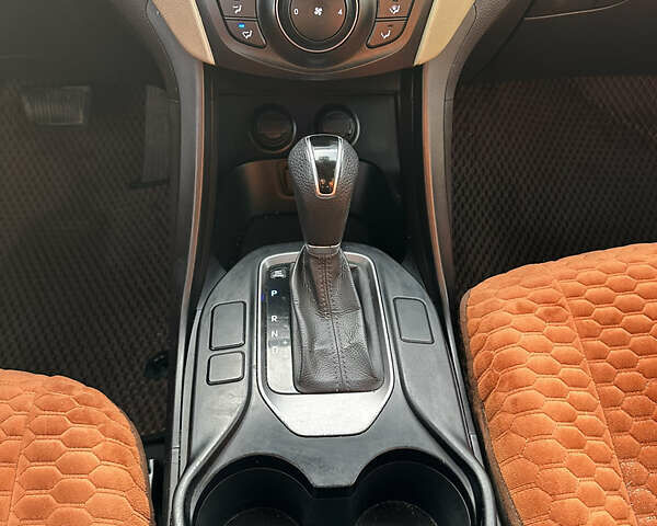 Оранжевый Хендай Санта Фе, объемом двигателя 2.4 л и пробегом 208 тыс. км за 15800 $, фото 16 на Automoto.ua